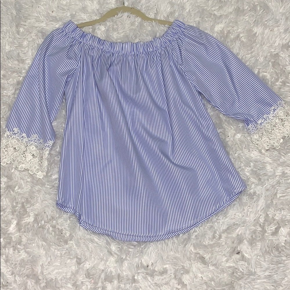 Stripe off shoulder lace sleeve blouse